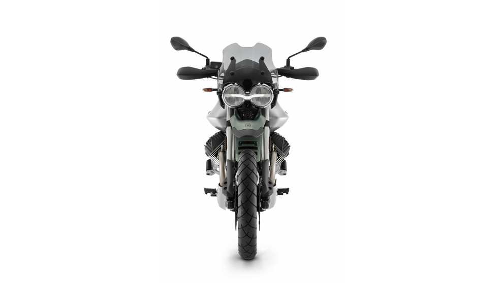 Moto Guzzi V9 Bobber Centenario - Bild 15