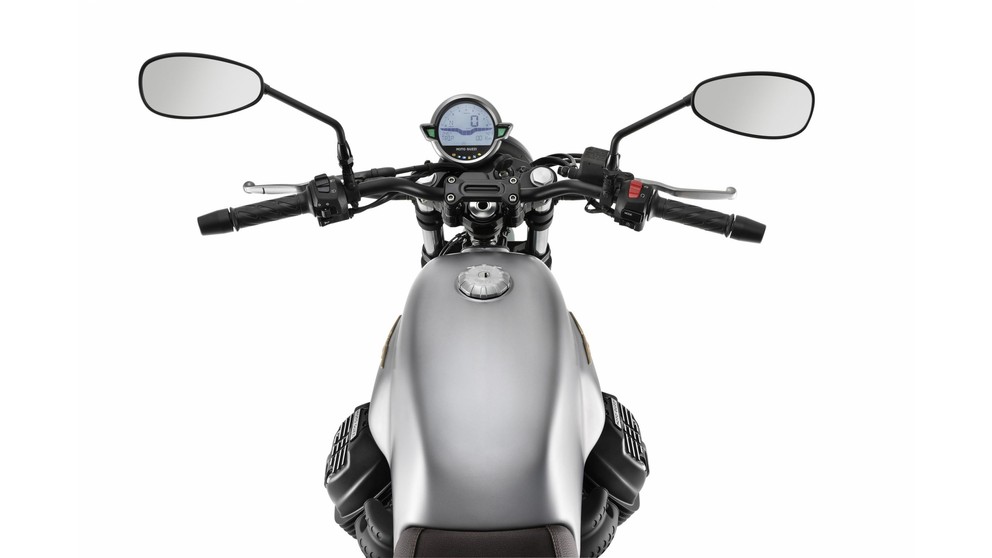 Moto Guzzi V9 Bobber Centenario - Image 18