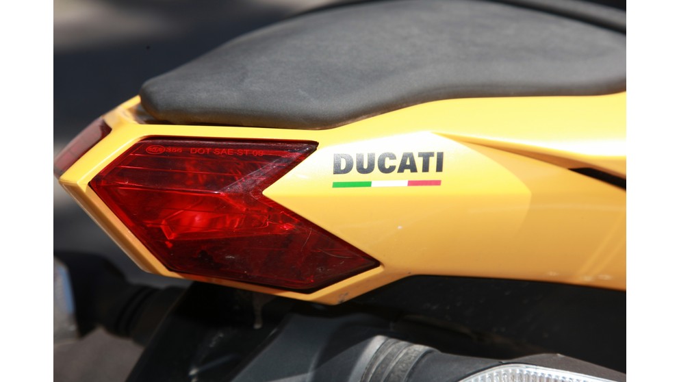 Ducati Streetfighter 848 - Bild 22