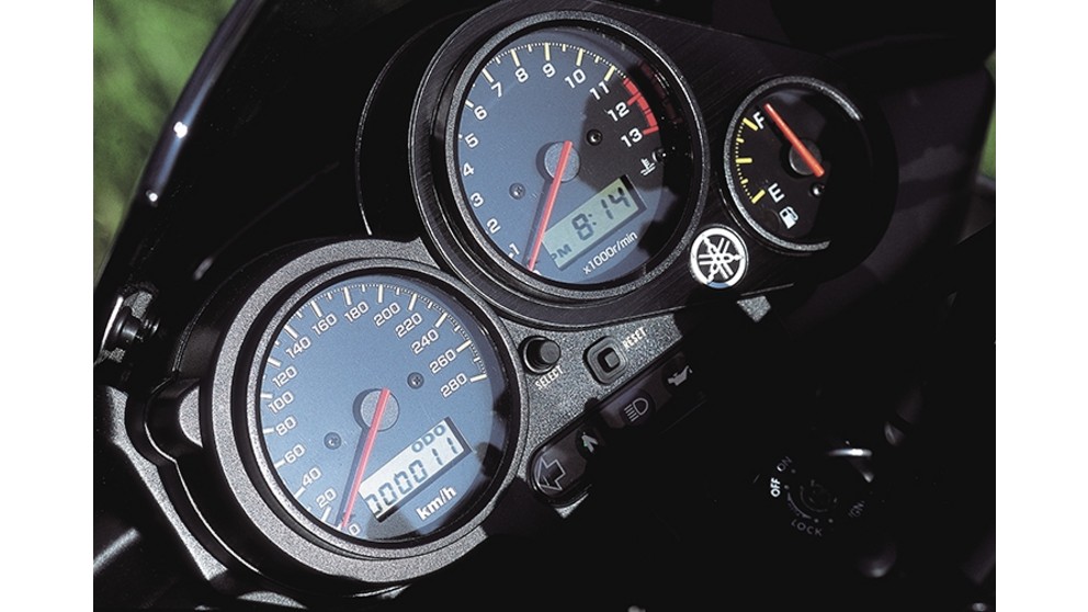 Yamaha FZS 1000 Fazer - Kép 6