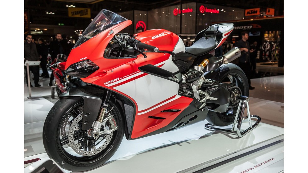 Ducati Panigale V4 Superleggera - Image 18