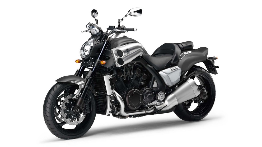 Harley-Davidson CVO Tri Glide FLHTCUTGSE - Obrázok 16