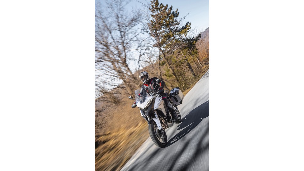Ducati Multistrada V4 S Sport - Imagem 18
