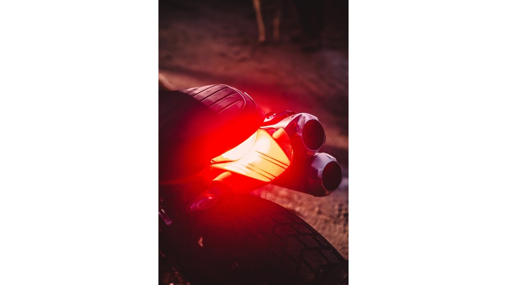 Ducati Scrambler 1100 Tribute PRO - Obraz 22