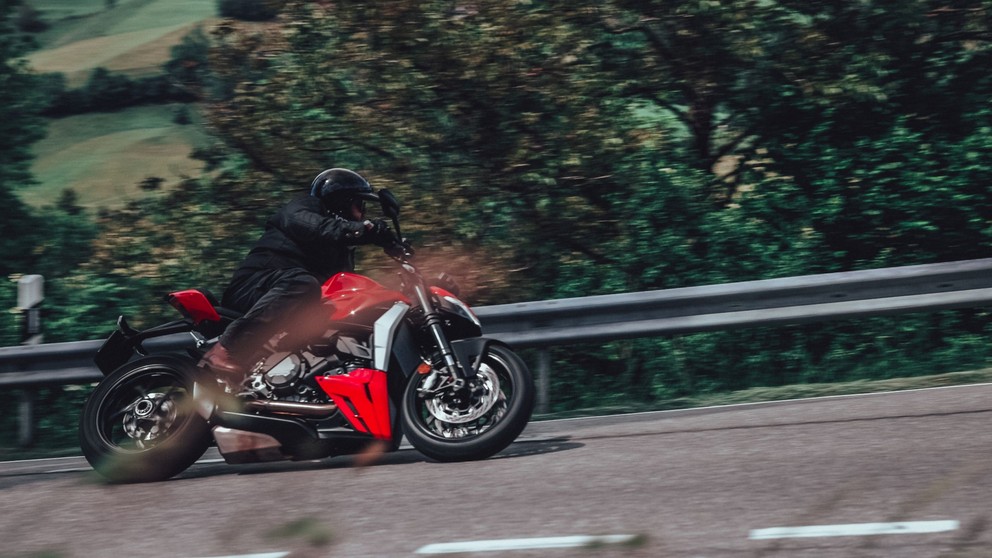 Ducati Streetfighter - Imagen 19