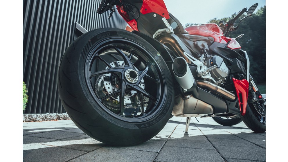 Ducati Streetfighter - afbeelding 14