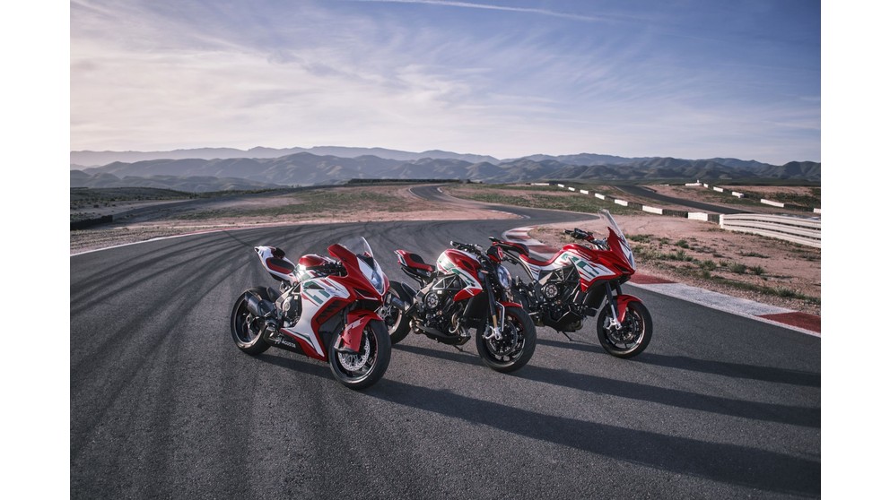 MV Agusta Dragster 800 RC SCS - Immagine 10