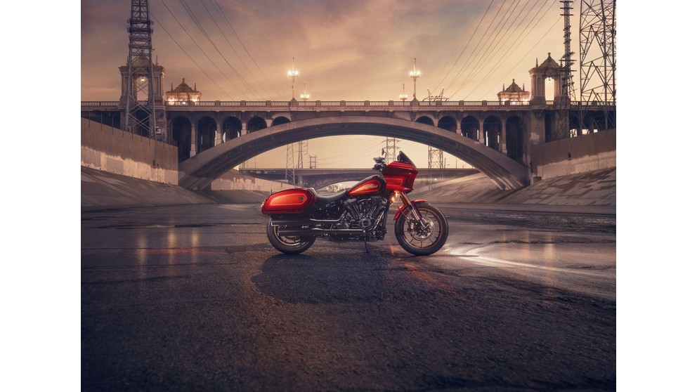 Harley-Davidson Softail Low Rider ST - Obrázek 9