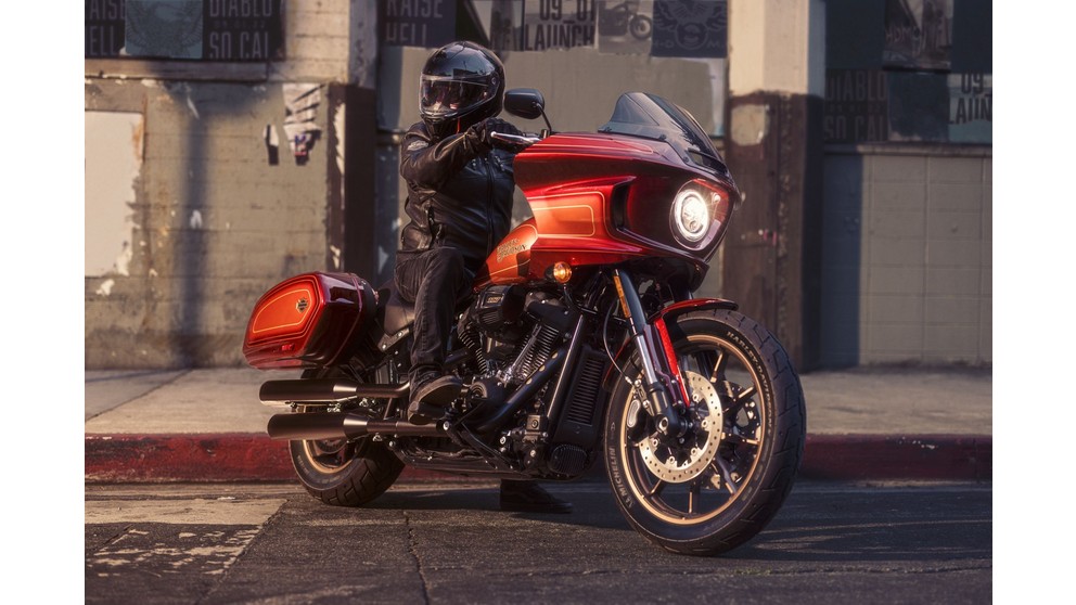 Harley-Davidson Softail Low Rider ST - Слика 15