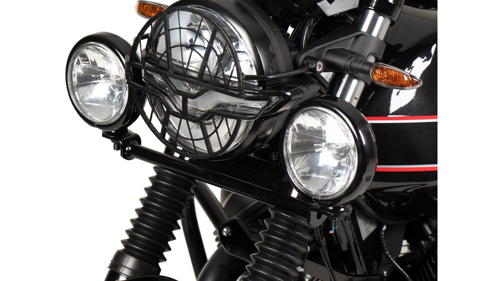Moto Guzzi V7 Stone Special Edition - Image 7