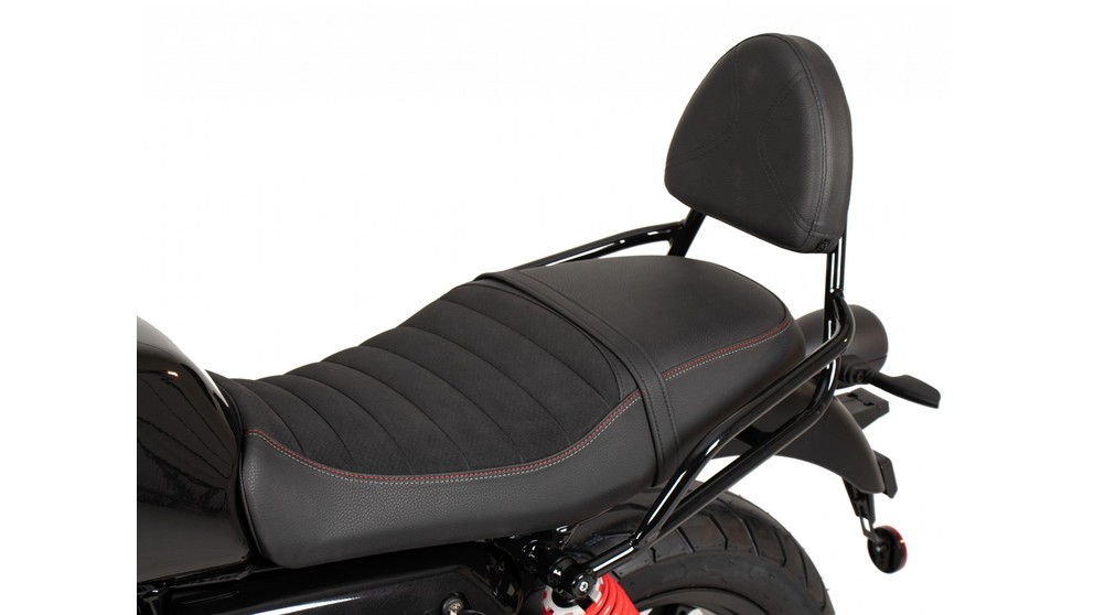 Moto Guzzi V7 Stone Special Edition - Obraz 13