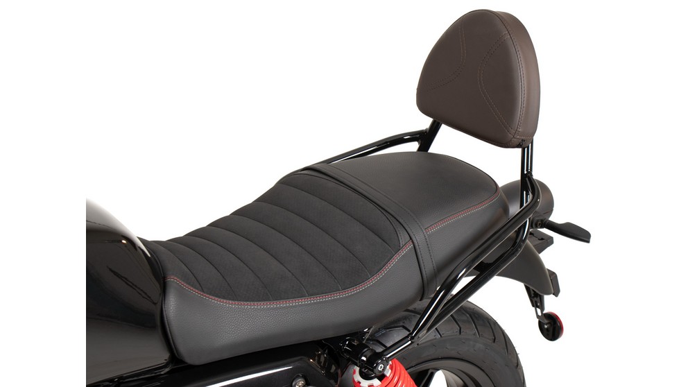 Moto Guzzi V7 Stone Special Edition - Image 15