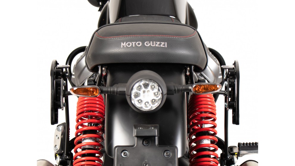 Moto Guzzi V7 Stone Special Edition - Kép 19