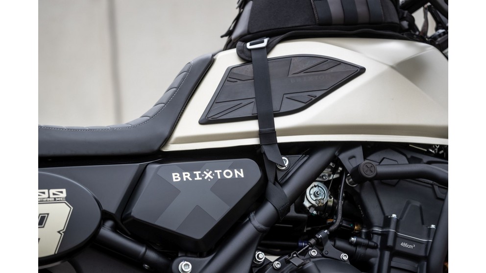 Brixton Crossfire 500XC - Imagem 20