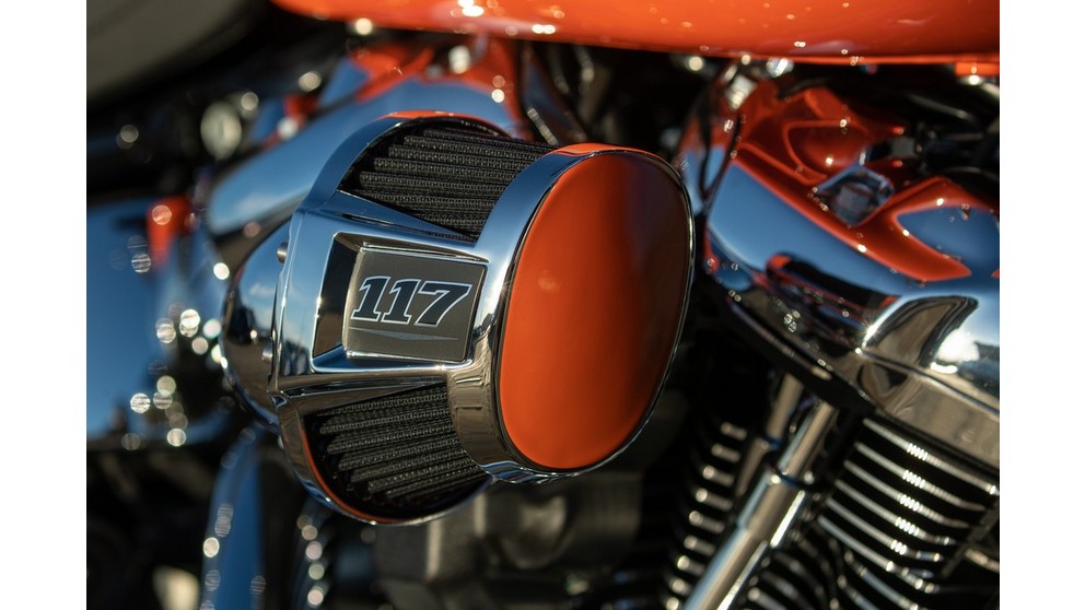 Harley-Davidson Softail Breakout 117 - Bild 18