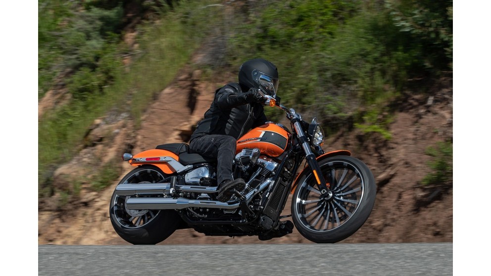 Harley-Davidson Softail Breakout 117 - Bild 8