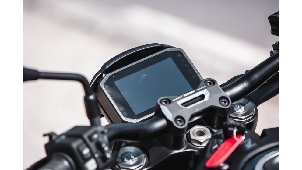 Honda CB1000R Black Edition - Bild 17