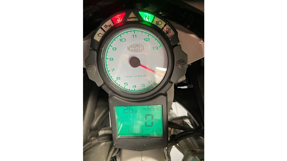 Ducati 749 S - Image 16