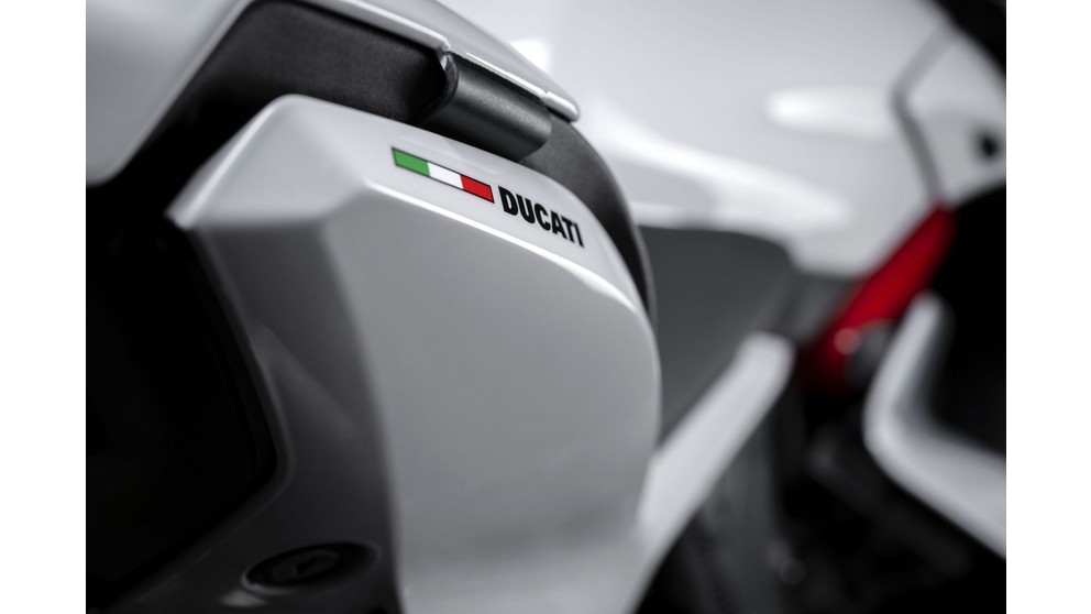Ducati SuperSport 950 S - Obrázek 19