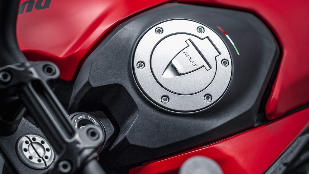 Ducati Hypermotard 950 RVE - Obrázek 14