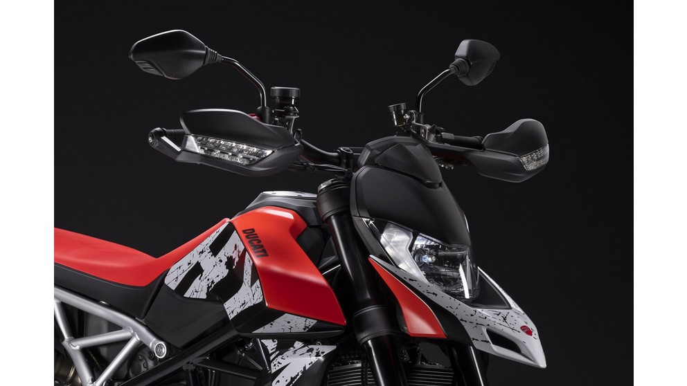 Ducati Hypermotard 950 RVE - Imagen 23