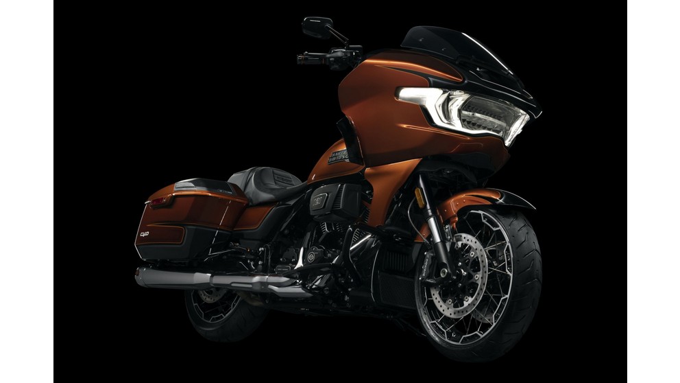 Harley-Davidson CVO Road Glide FLTRXSE  - Bild 20