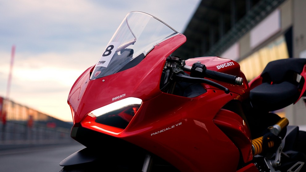 Ducati Panigale V4 SP2 - Image 17