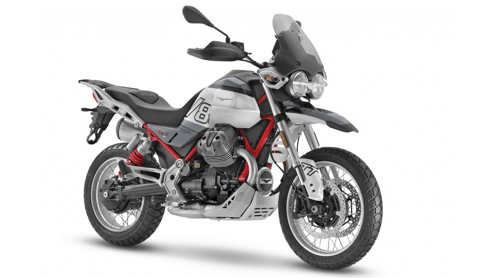 Moto Guzzi V85 TT Travel - Image 24