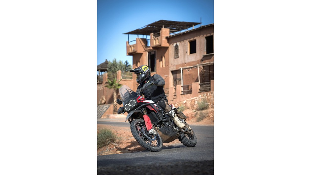 Ducati DesertX Rally - Imagen 11