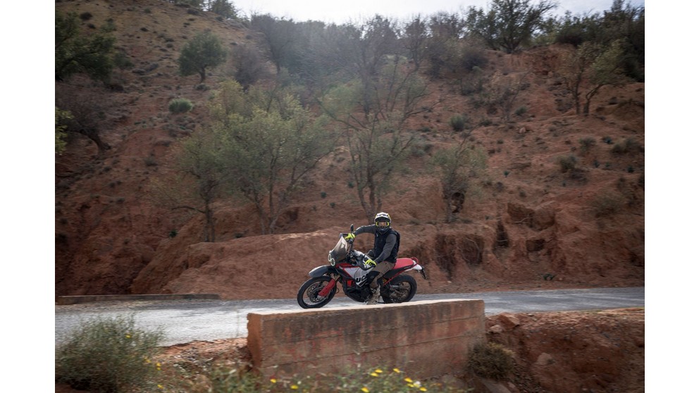 Ducati DesertX Rally - Imagen 12