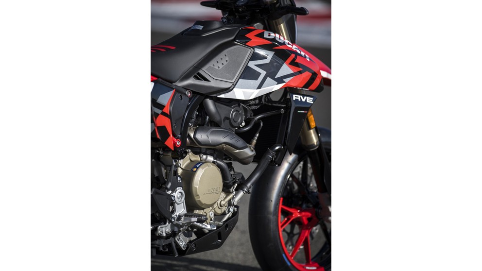 Ducati Hypermotard 698 Mono - Obrázok 24