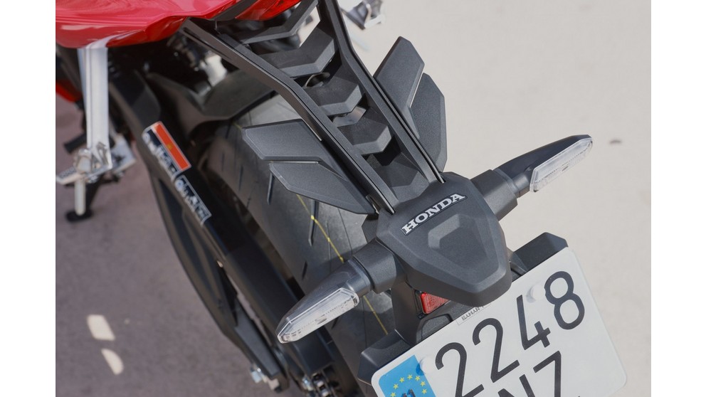 Honda CBR650R E-Clutch - Bild 15