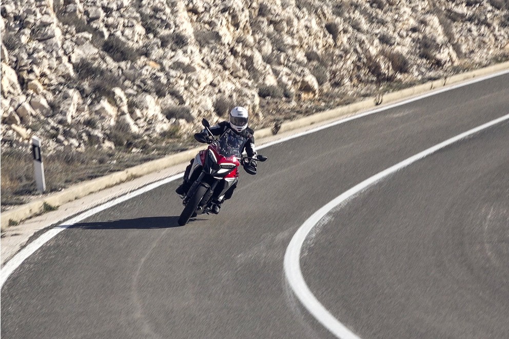 BMW R 1250 GS protiv Ducati Multistrada V4 S Uporedni test - Слика 8