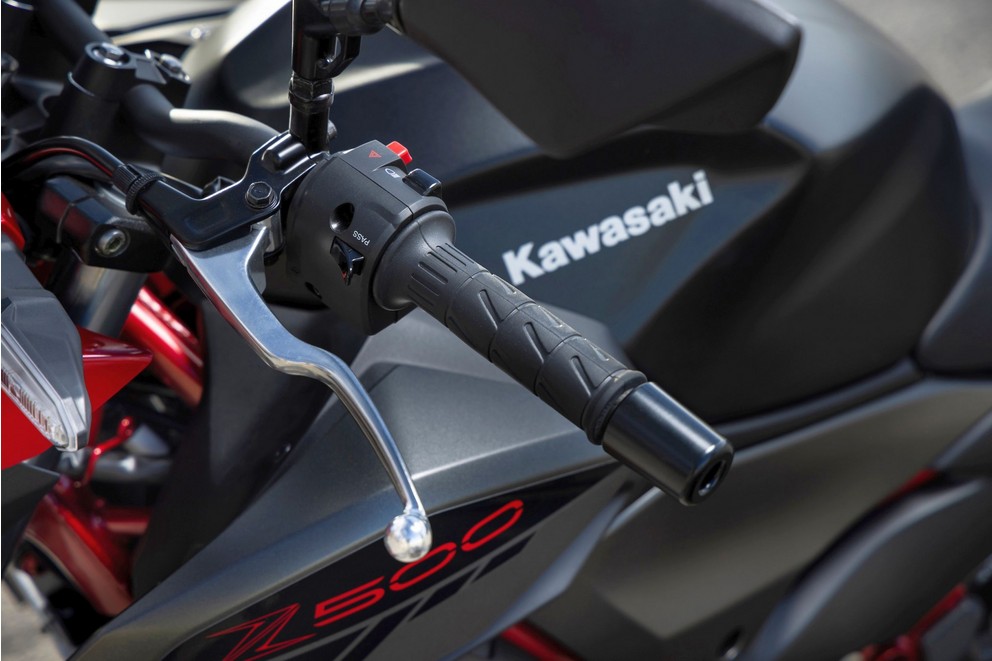 Kawasaki Z500 SE 2024 - Imagen 69