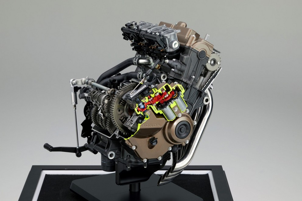 Honda CBR650R E-Clutch Test 2024 - Obrázok 16