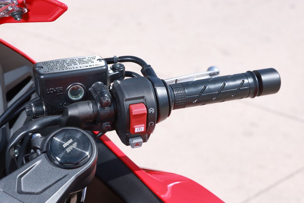 Honda CBR650R E-koppeling test 2024 - afbeelding 34
