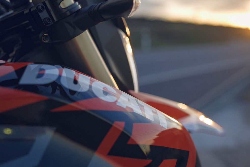 Ducati Hypermotard 698 Mono Alltags-Test 2024 - Bild 42