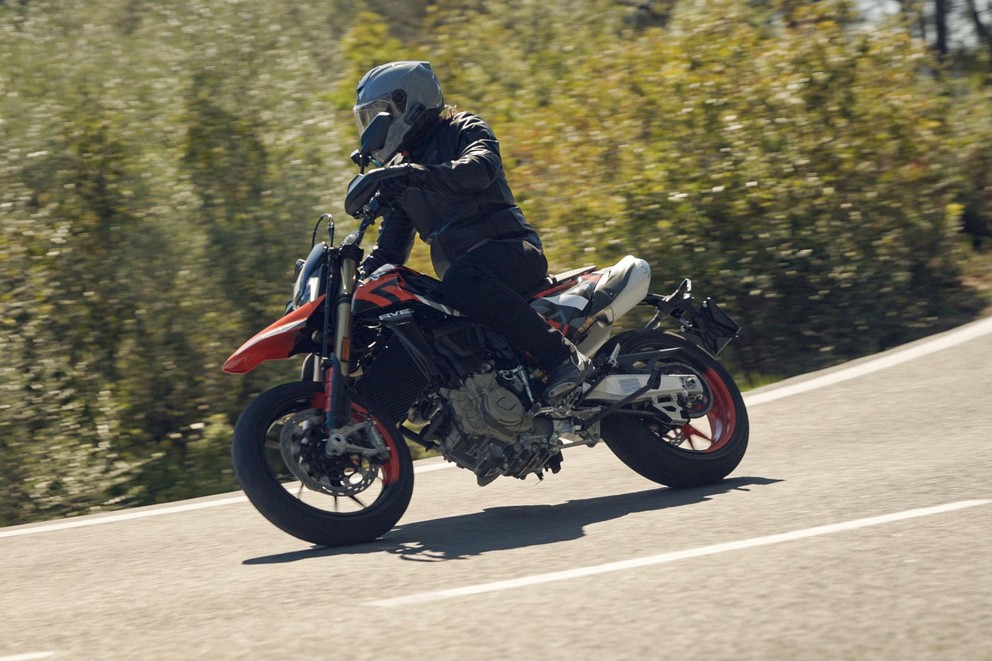 Ducati Hypermotard 698 Mono Alltags-Test 2024 - Bild 2