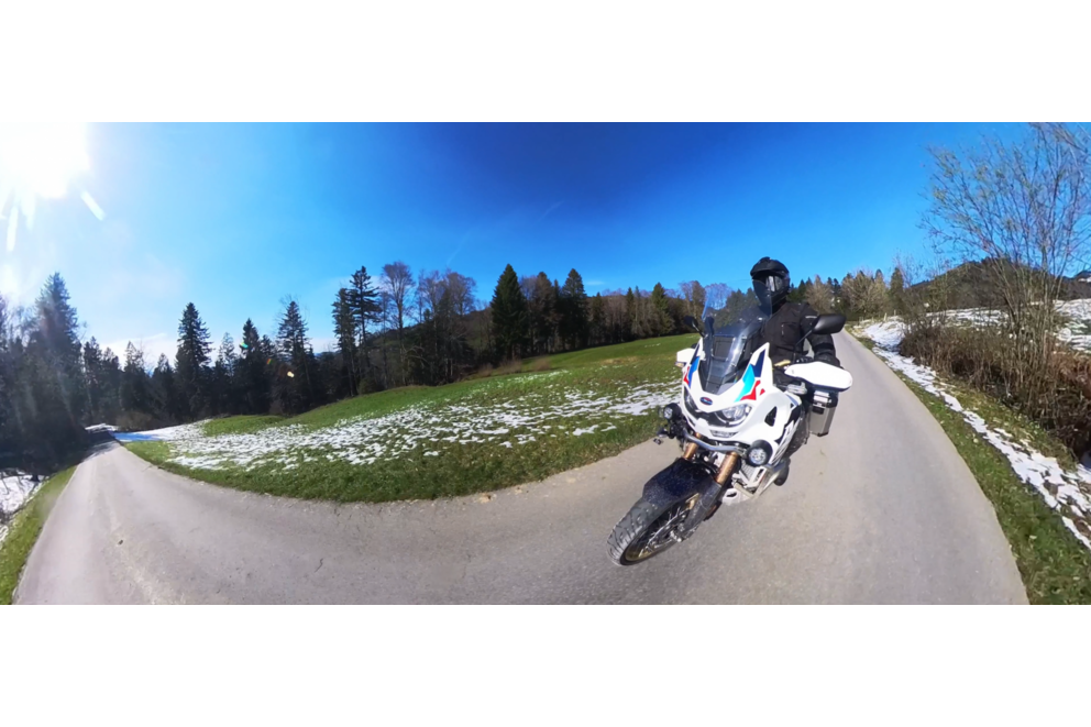 Honda Africa Twin Adventure Sports 2024 in the Swiss everyday test - Image 26