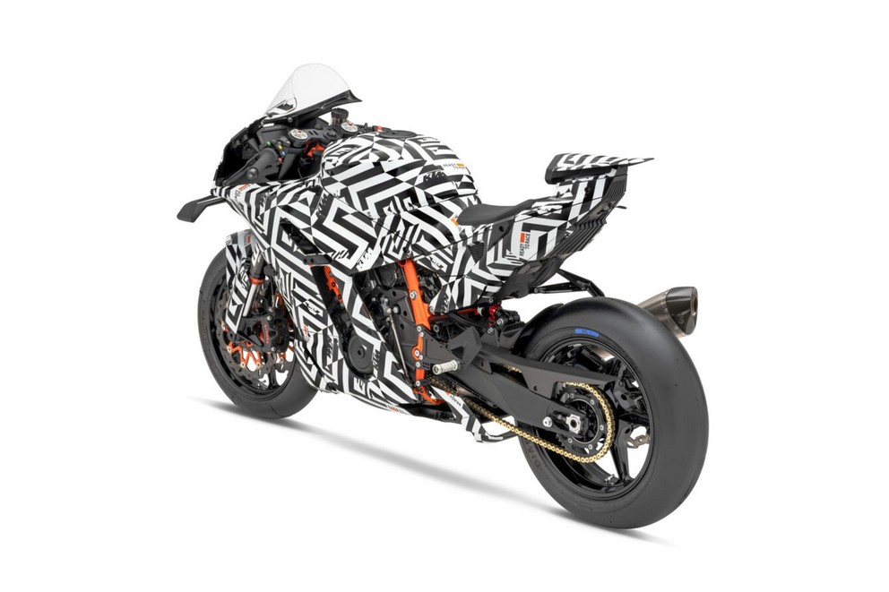 KTM 990 RC R - nihayet yol için safkan spor motosiklet! - Resim 48