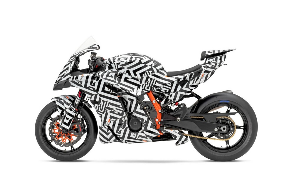 KTM 990 RC R - nihayet yol için safkan spor motosiklet! - Resim 50