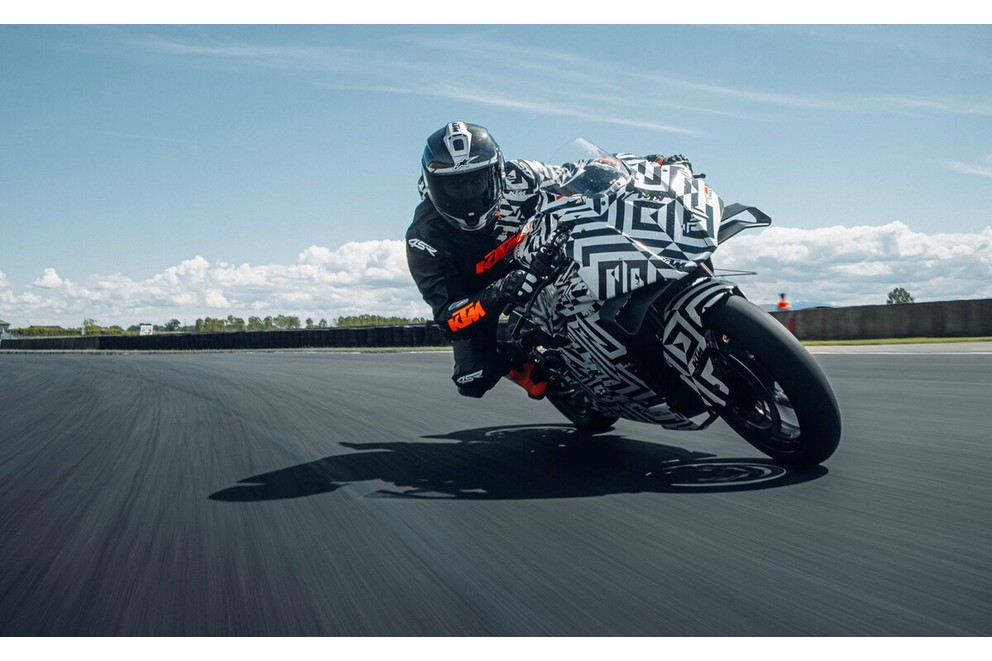KTM 990 RC R: ¡por fin la moto deportiva de pura sangre para la carretera! - Imagen 40