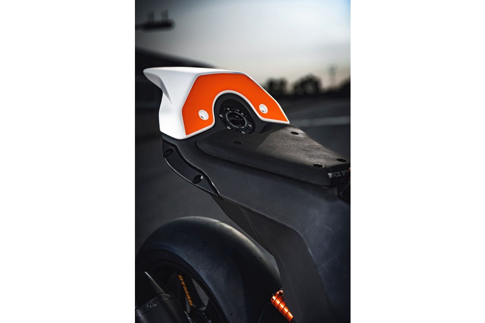 KTM RC 8C Test 2024 - vraiment "Ready to Race" ? - Image 4