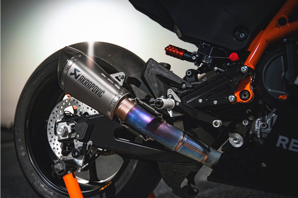 KTM RC 8C Test 2024 - naozaj "Ready to Race"? - Obrázok 18